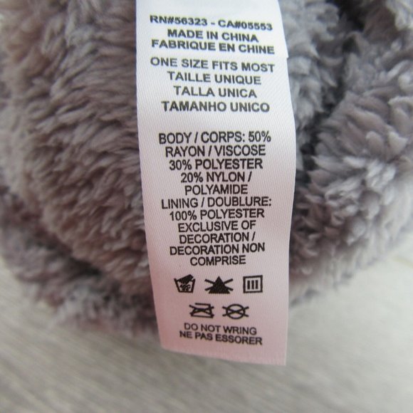 Nike Sportwear Snow Leopard Womens Pom Beanie One Size NEW - Picture 10 of 10